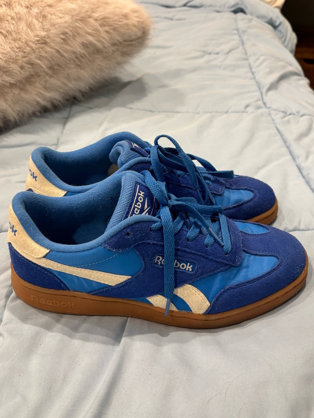 Blue Reeboks! - Picture 4 of 7